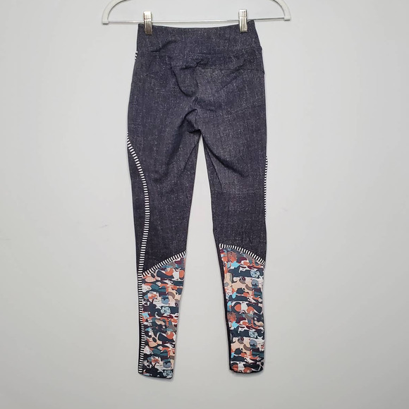 TRACK & FIELD • Gray Brazilian Athletic Gym Leggings Size Small - Picture 8 of 8